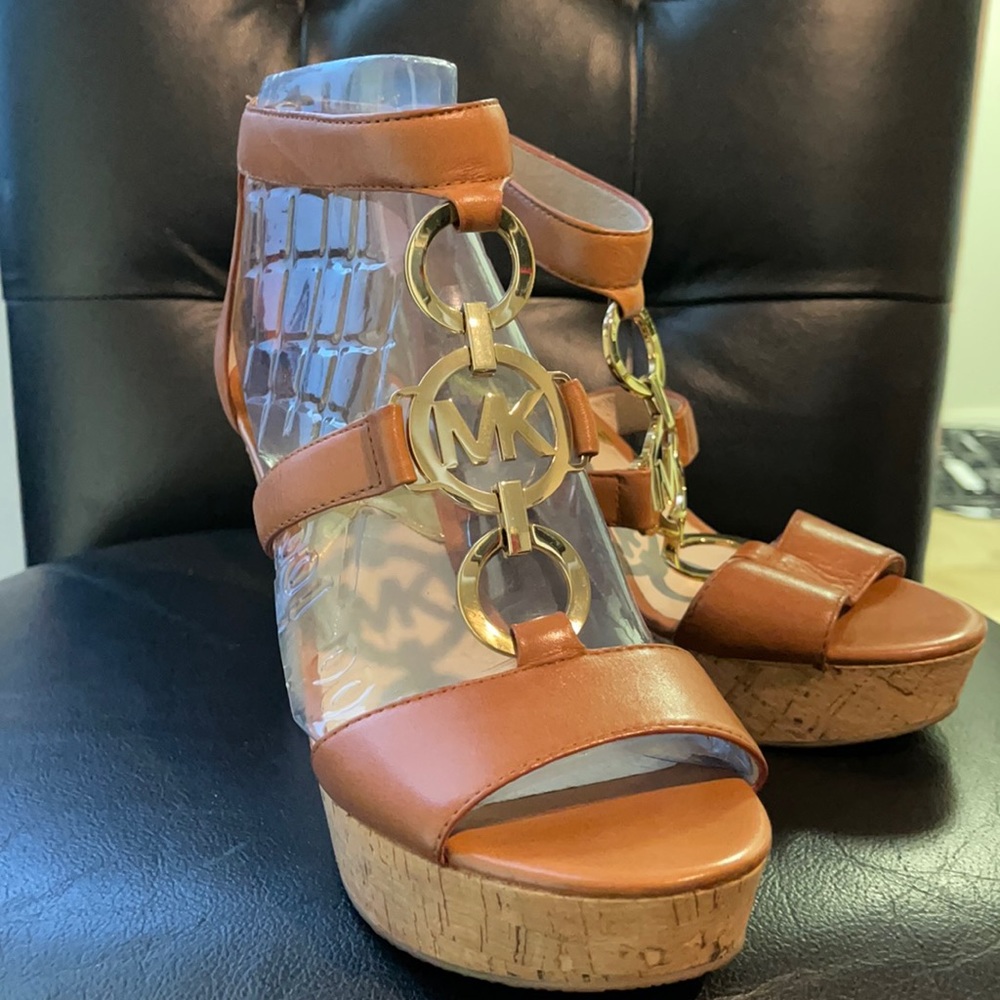 Micheal Kors wedge sandals 9